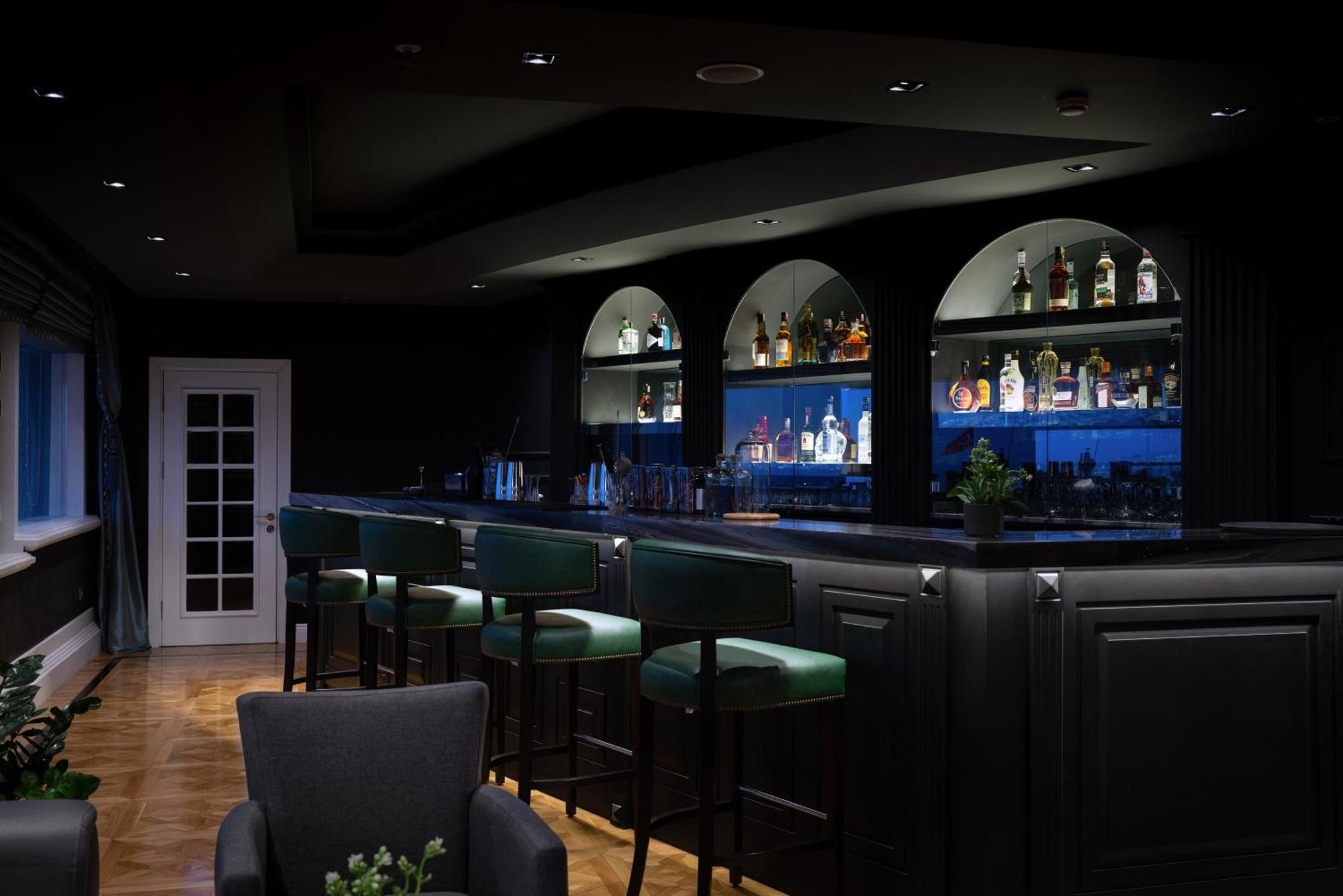 Windsor Hotel & Convention Center اسطنبول المظهر الخارجي الصورة The bar at the 2010 London Olympics