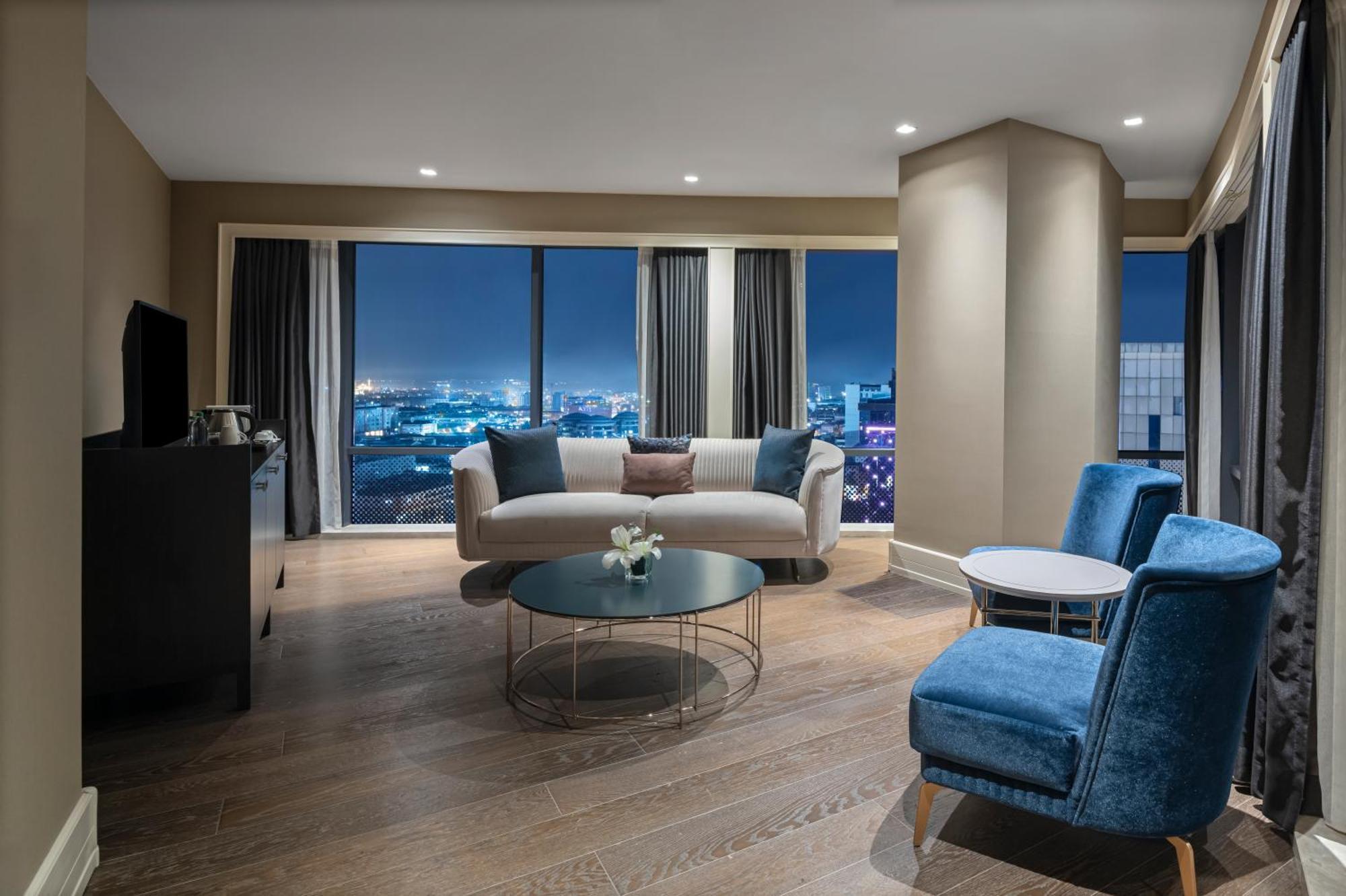 Windsor Hotel & Convention Center اسطنبول المظهر الخارجي الصورة A living room at the hotel